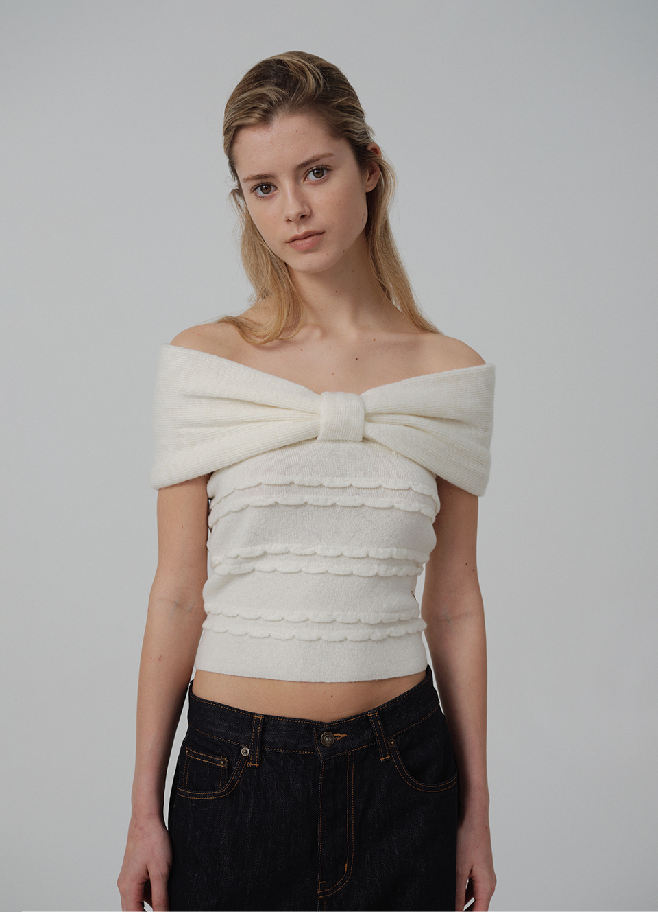 【購入特典】Ribbon Off-Shoulder Knit Top