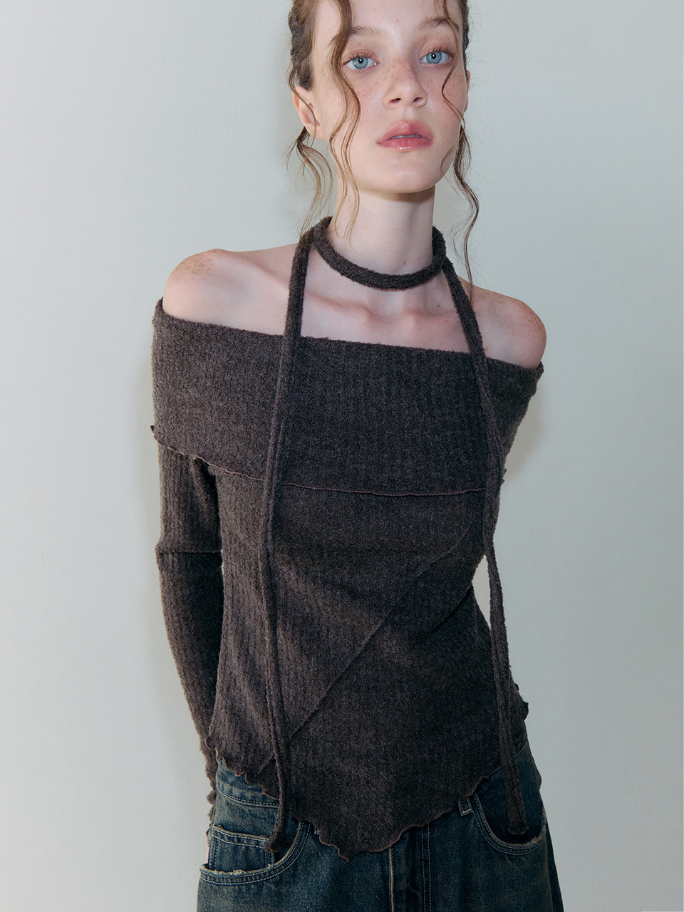 Tie Off Shoulder T-Shirt, Brown