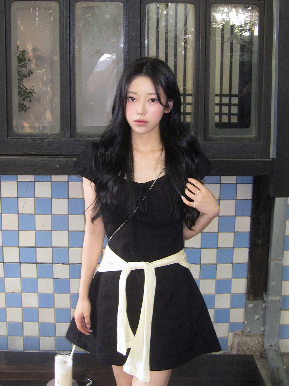 Juni Embroidered Ribbon Square Dress | ファッション通販サイト NUGU