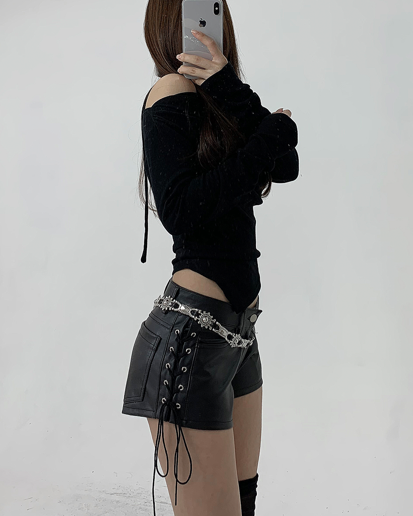 ローライズコルセットレザーショートパンツ | ファッション通販サイト NUGU