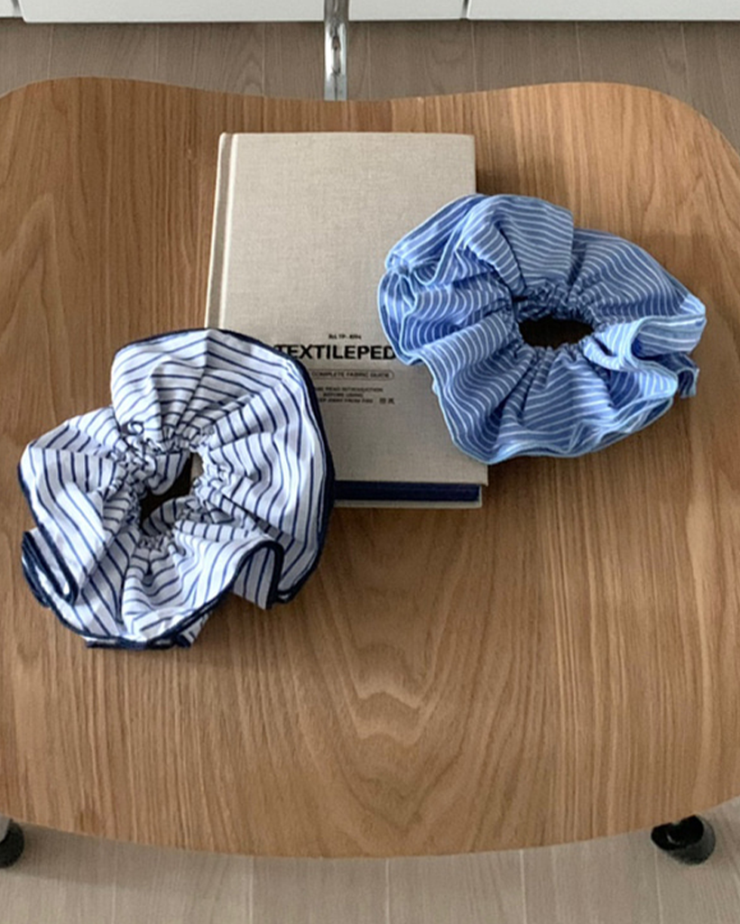 ストライプ シュシュ ダークグレー スクエアストライプビッグシュシュ – LILA & CITTA ONLINE SHOP