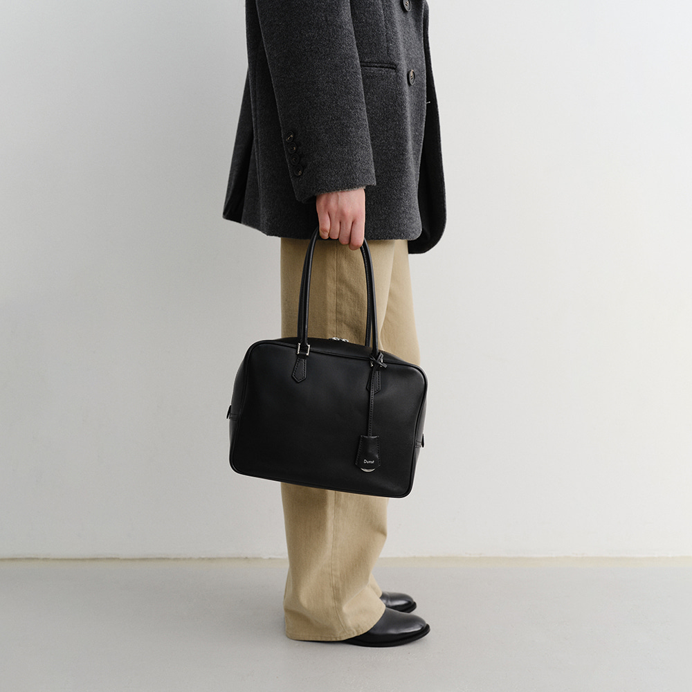 CLASSIC 28 LEATHER BAG BLACK_UDBA5F201BK