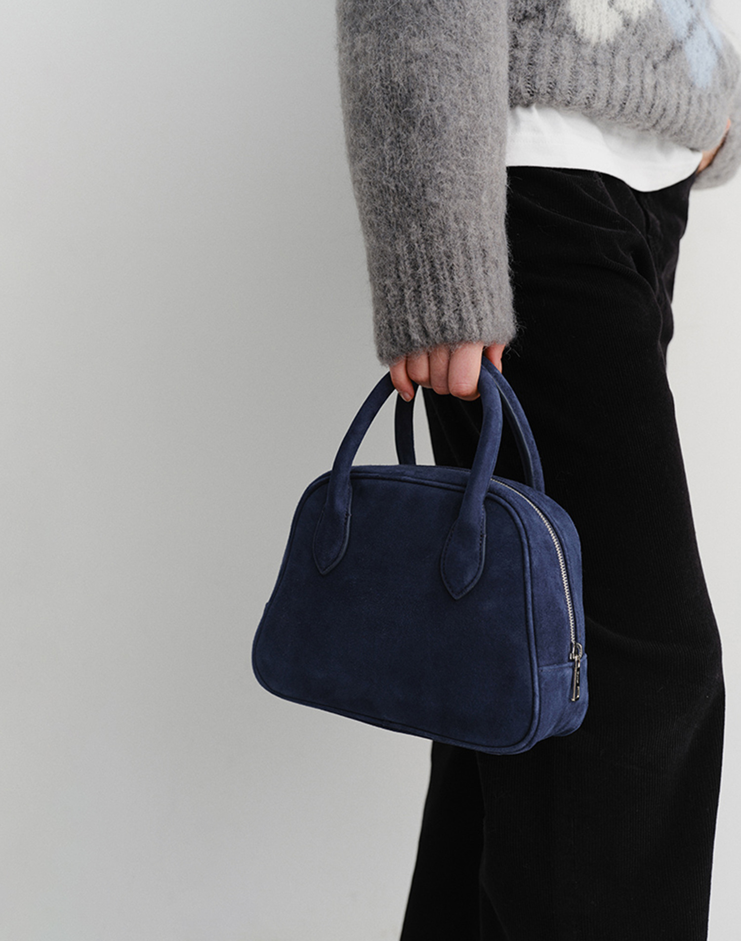 SUEDE BOSTON TOTE BAG NAVY_UDBA5F202N2