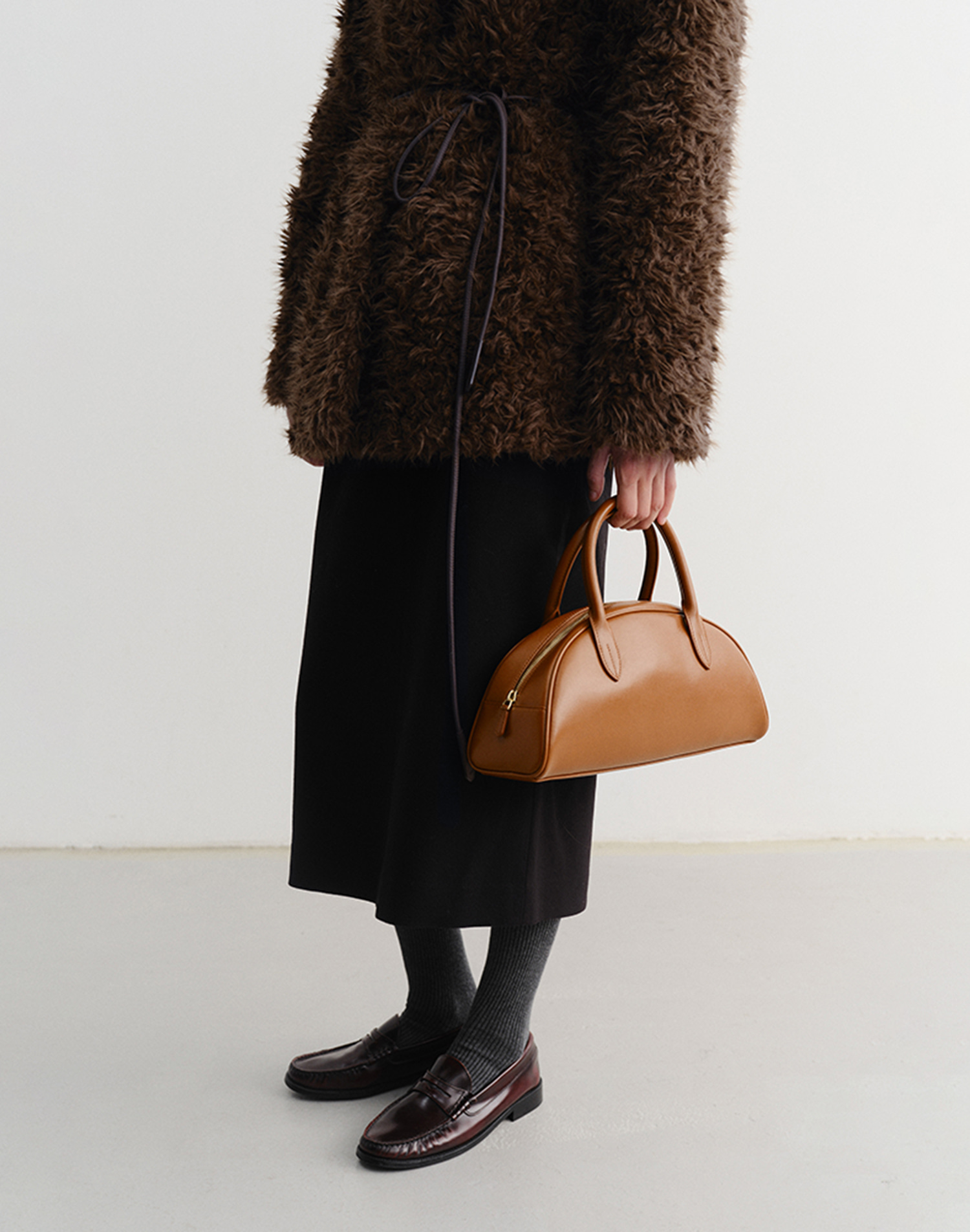 CLASSIC BOWLING BAG TAN_UDBA5F203W2