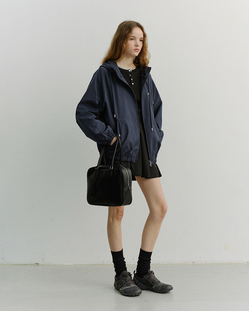 CLASSIC 28 LEATHER BAG BLACK_UDBA6E201BK