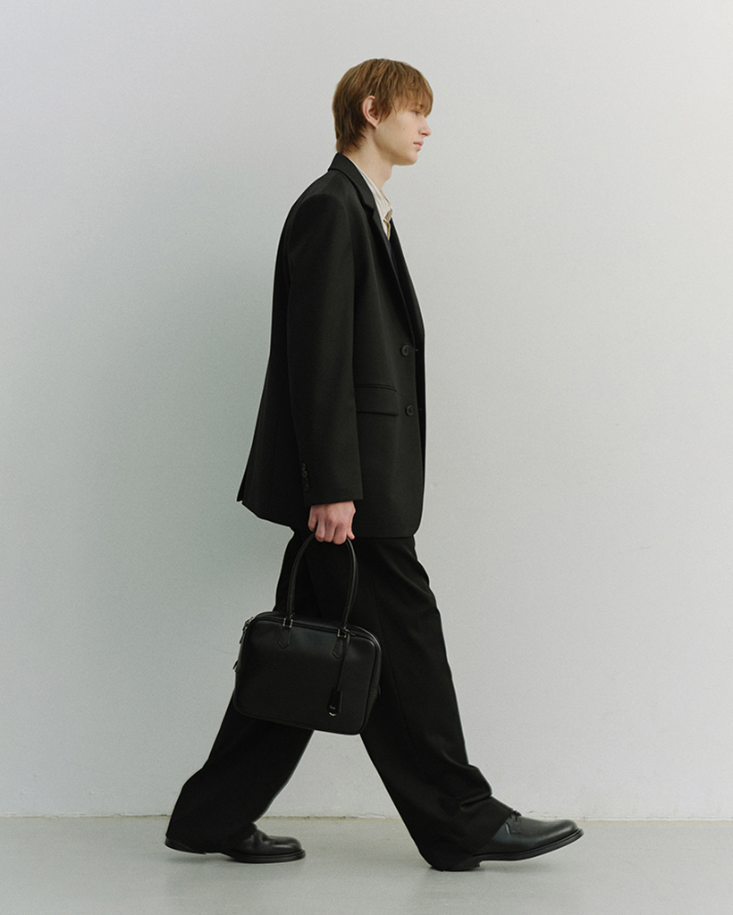 CLASSIC 28 LEATHER BAG BLACK_M_UDBA6E201BK