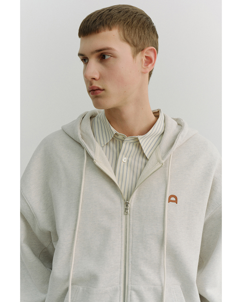 UNISEX LEATHER LOGO ZIP-UP HOODIE OATMEAL MELANGE_M_UDTS6A108I1