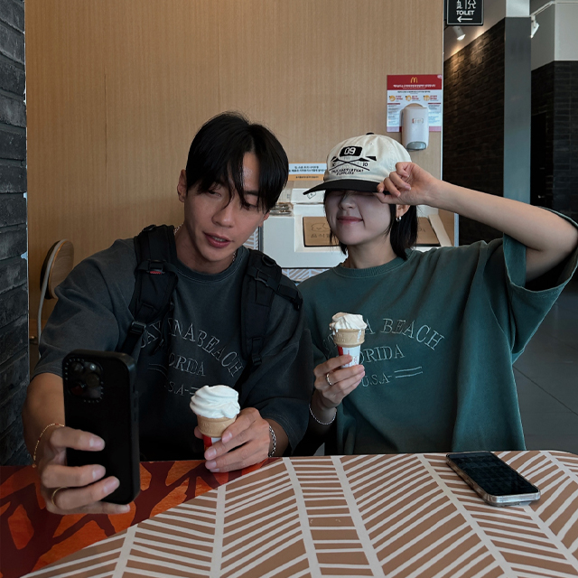 ◆GUAPI◆GUMMY BEAR ユニセックス 半袖 Tシャツ 送料込 GUAPI: Gummy Bear SS Tee – On Time Fashions