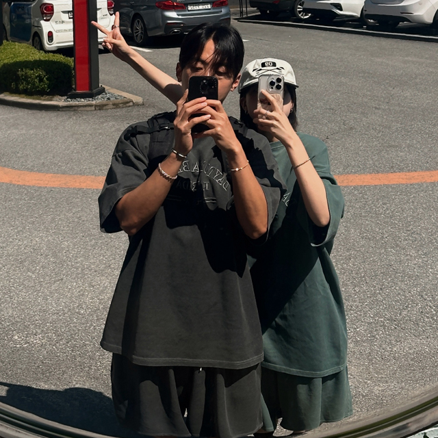 ヒスン着用 ユニセックス半袖コットン Tシャツ ENHYPEN ヒスン着用 ユニセックス半袖コットン Tシャツ ENHYPEN - メルカリ