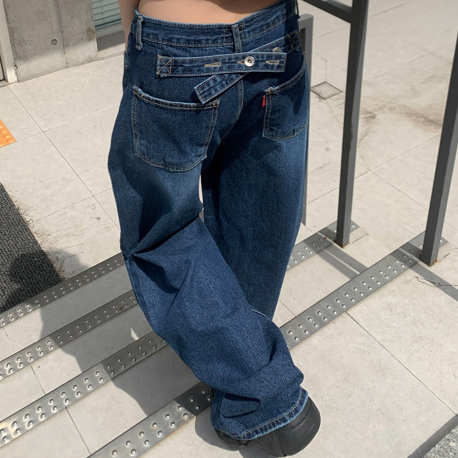 【BAON】[unisex] side folding washed balloon wide denim PT Banding balloon wide denim | ファッション通販サイト NUGU