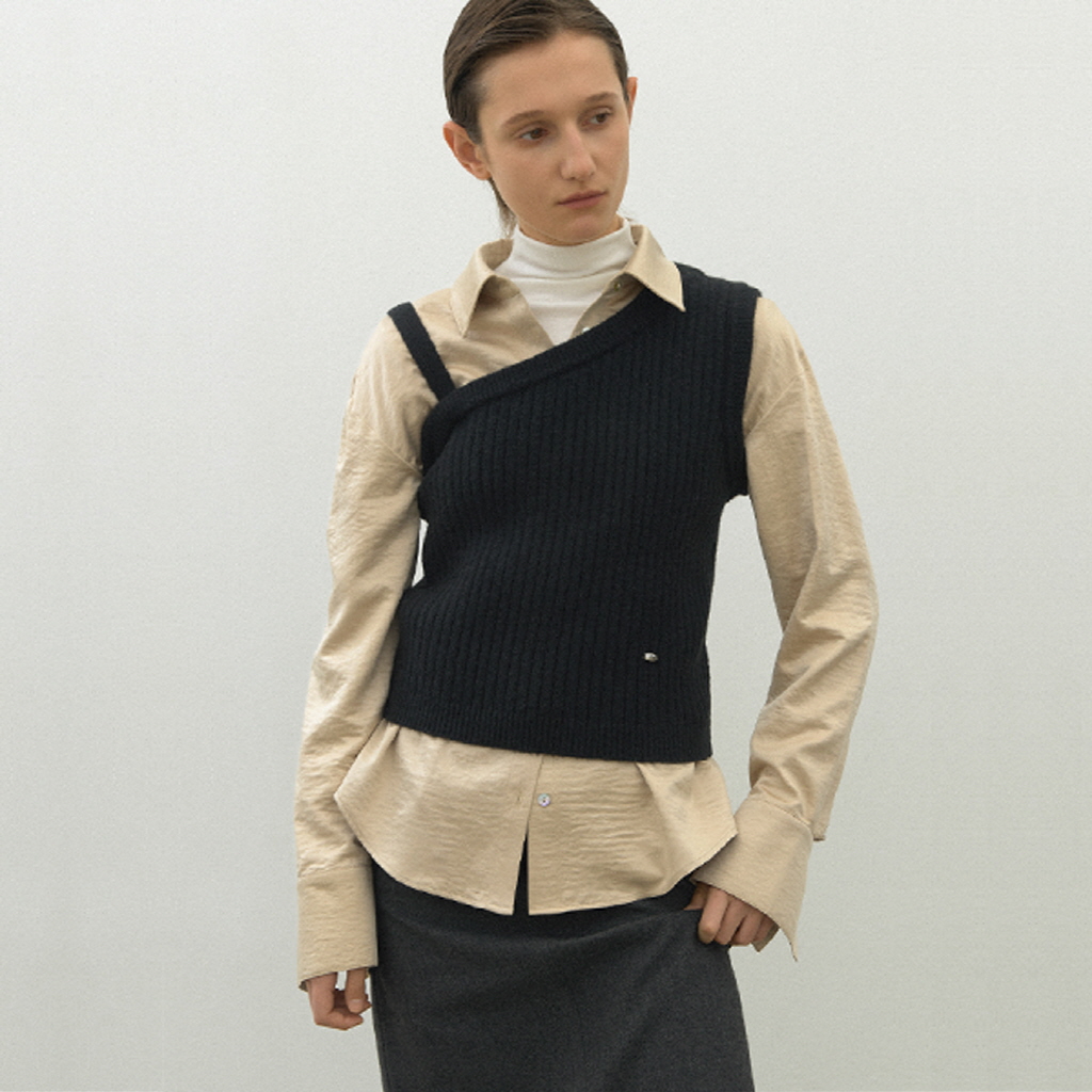 (VT-0270)WOOL ELROY UNBAL VEST