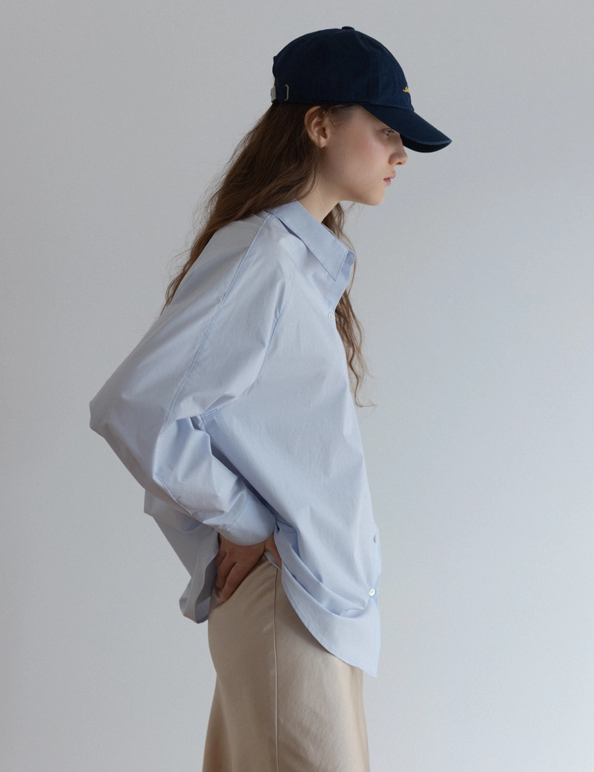 Vella_Raglan_Shirt_Light_Blue3.jpg