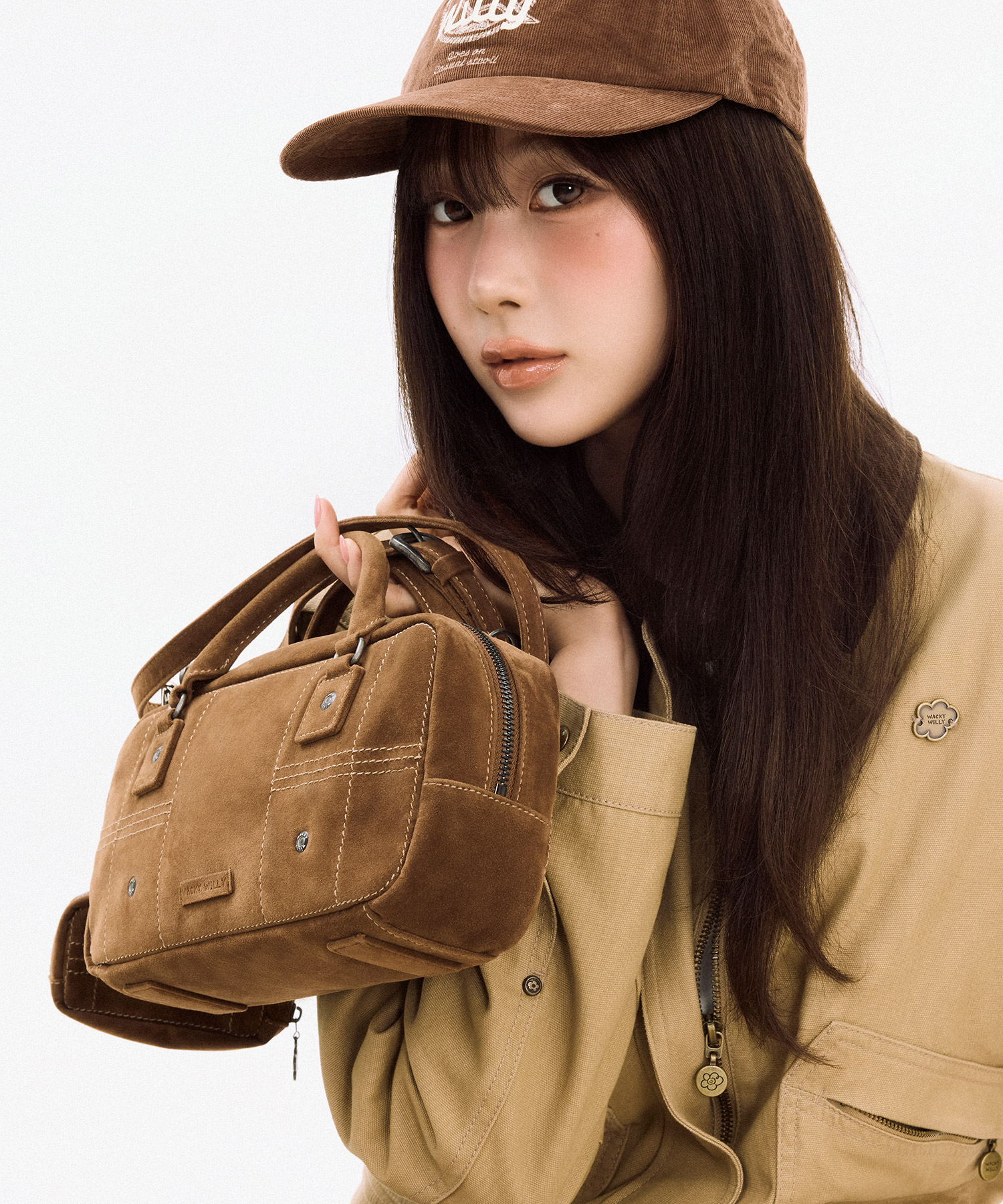 [GISELLE Wearing] Women's Square Bag Brown