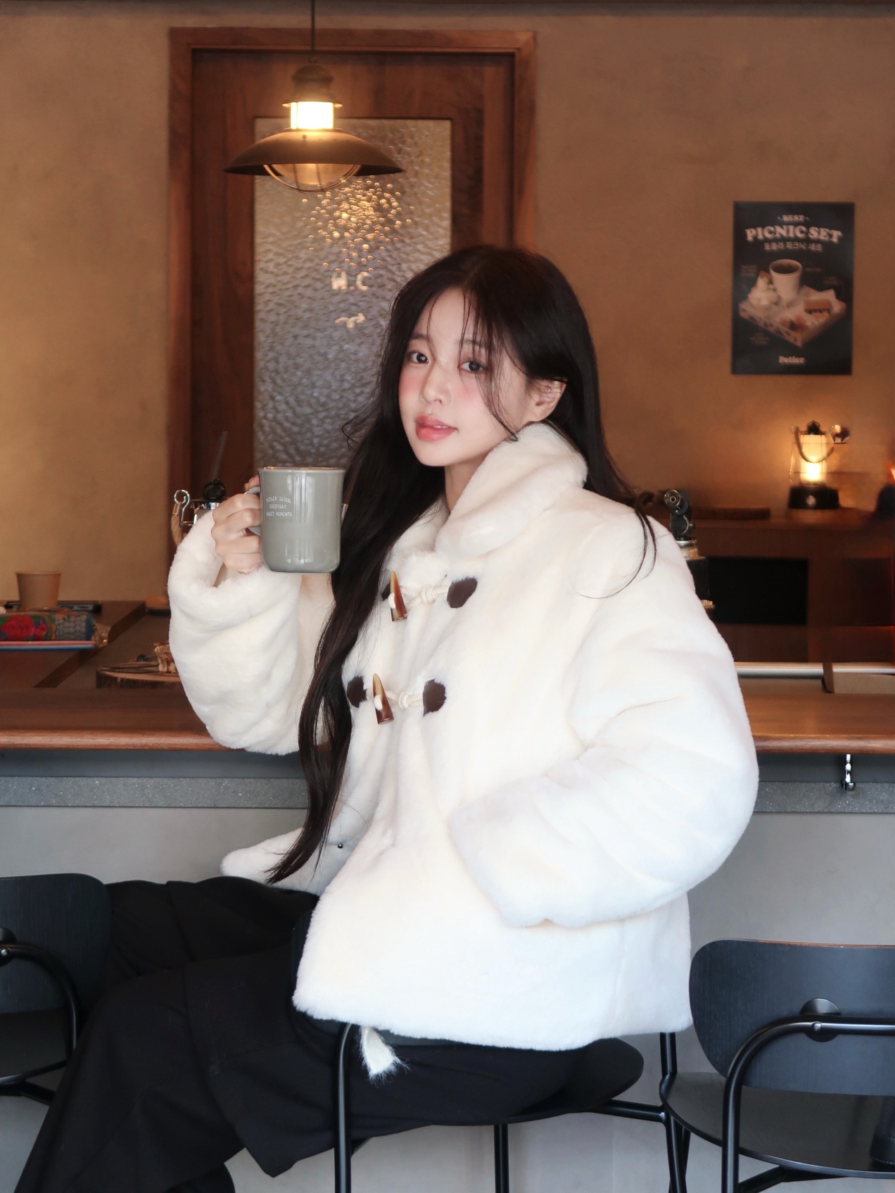 Influencer pick] Linton Toggle Fur Jacket | ファッション通販サイト