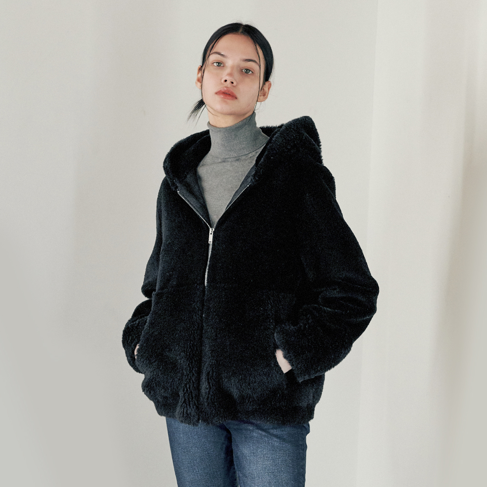 Influencer pick] dot frill hooded windbreaker jumper (black