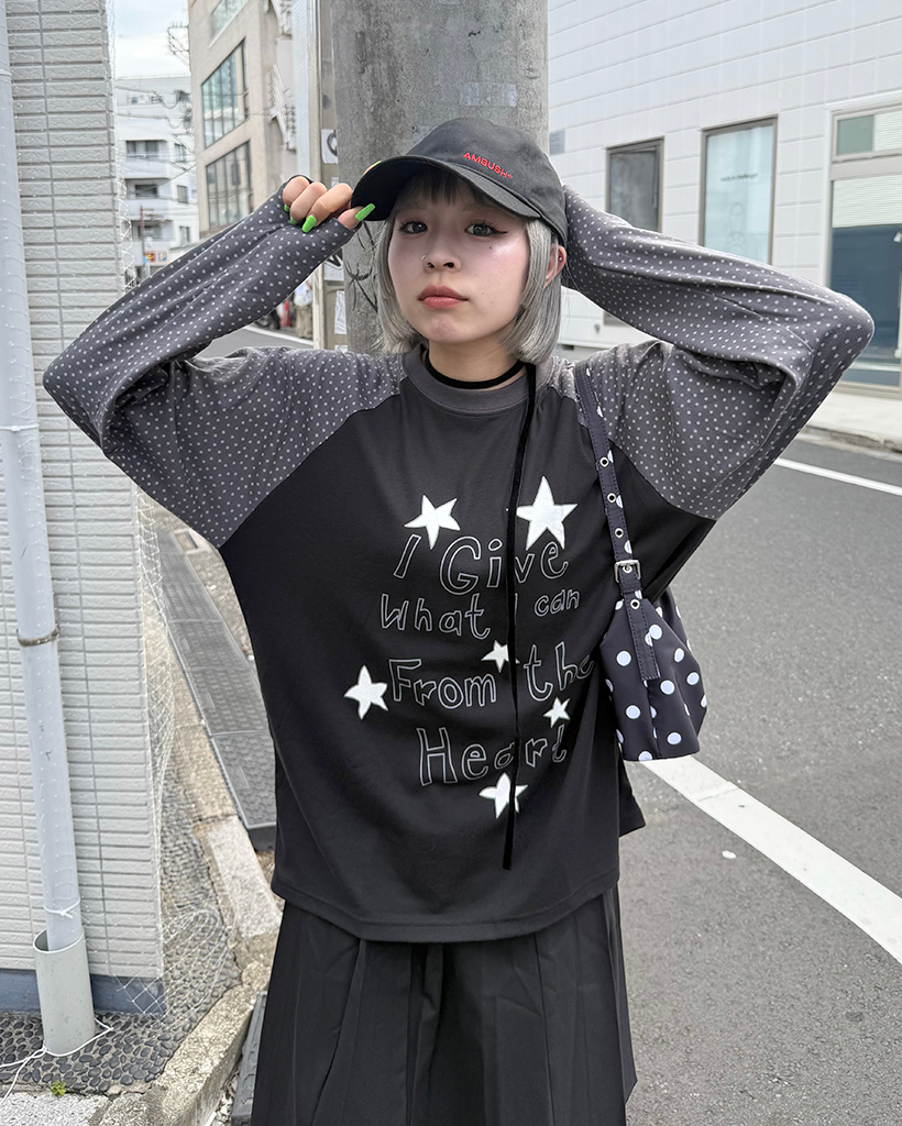 ユニセックス)スターグラフィックレタリングラグラン長袖Tシャツ