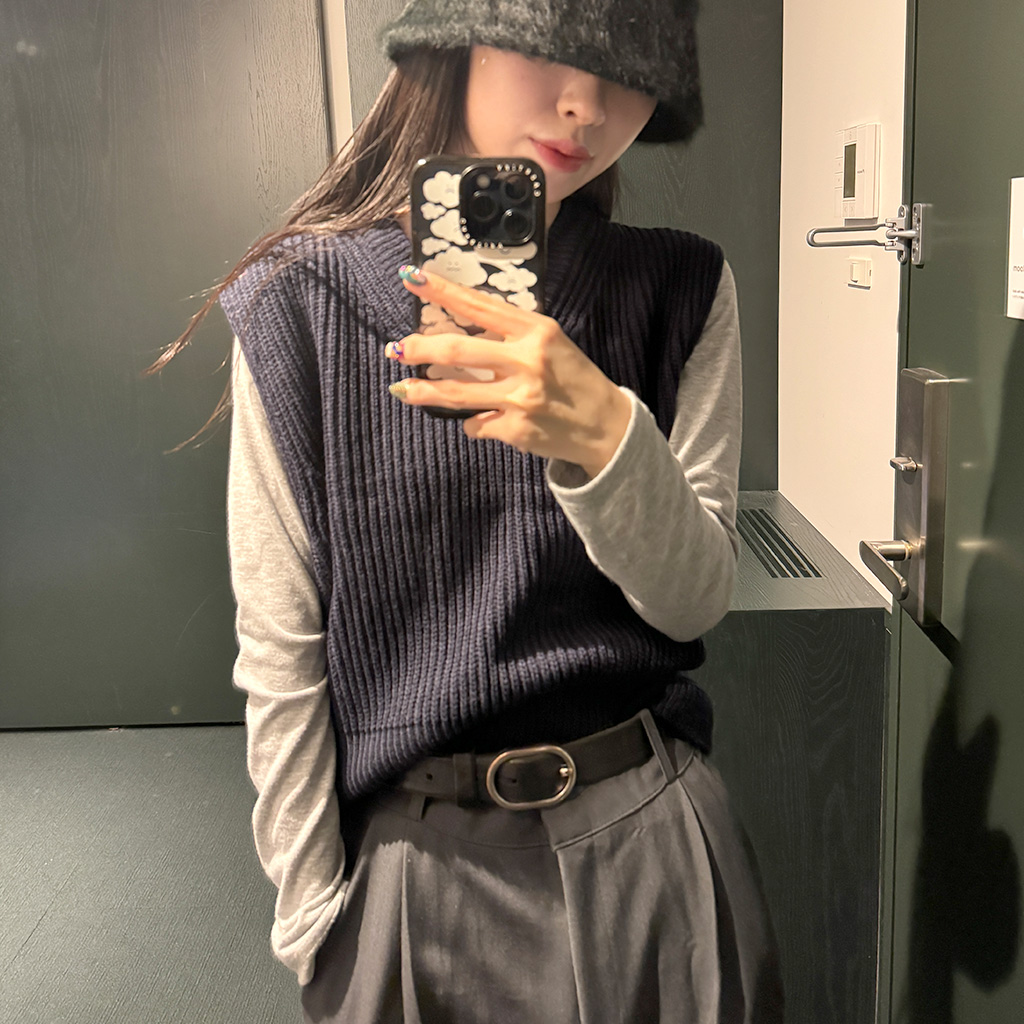 vネックリブニットベスト | ファッション通販サイト NUGU