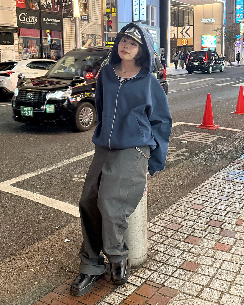 【完売サイズ】Sqoud スクード　ネイビー ジップアップパーカー 完売サイズ】Sqoud スクード ネイビー ジップアップパーカー - メルカリ