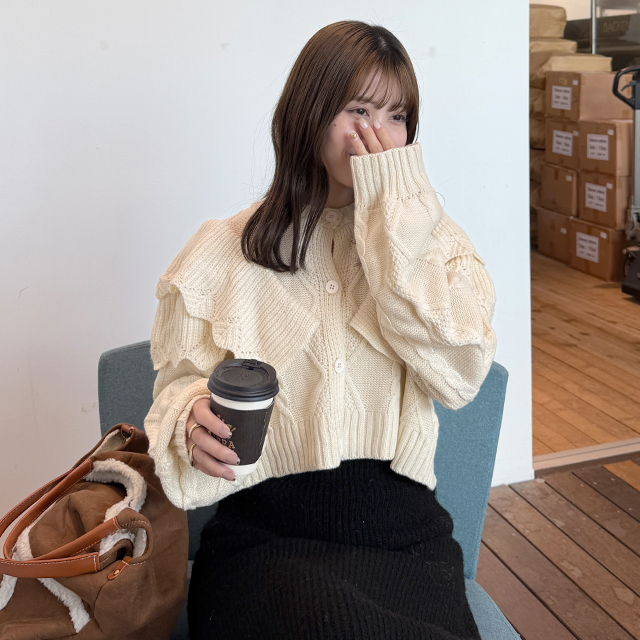 ダブルラッフルニットカーディガン | ファッション通販サイト NUGU