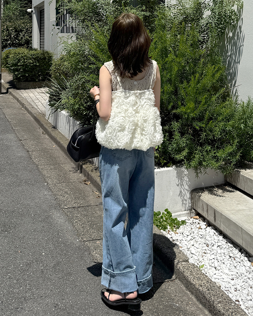 【完売商品】新品タグ付　デニムホックビスチェ ローズディテールビスチェ | ファッション通販サイト NUGU