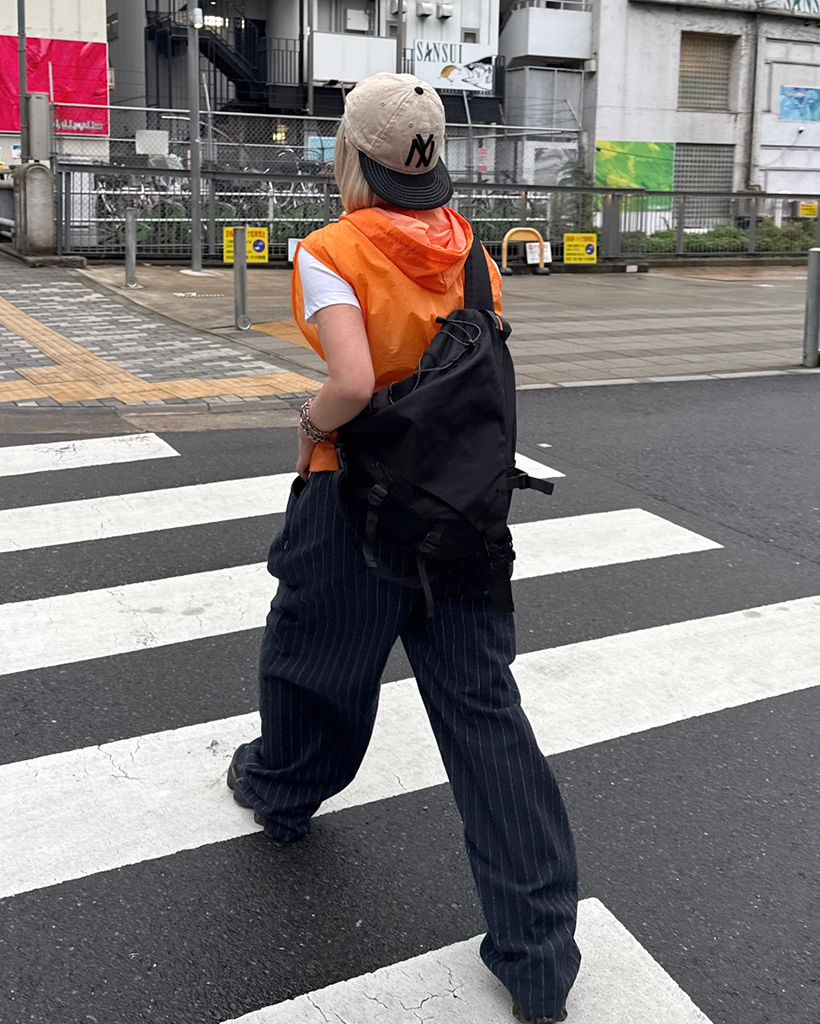 ユニセックス)カラーフード付きベストマウンテンパーカー