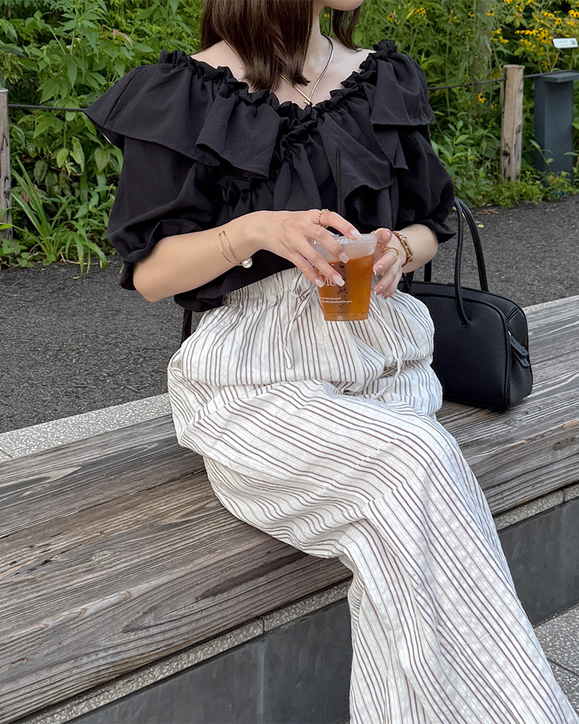 フリル付きオフショルダー トップス グレー フリルオフショルトップ / GRACE CONTINENTAL | GRACE