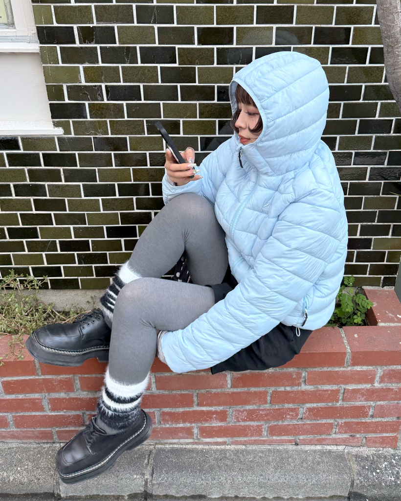 シンプルフード軽量中綿ジャケット