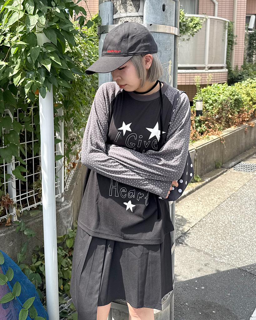 ユニセックス)スターグラフィックレタリングラグラン長袖Tシャツ