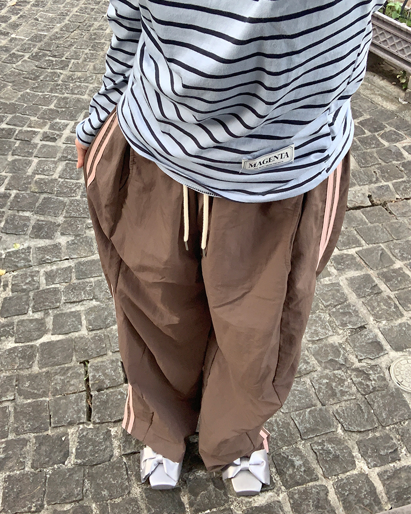 ヤンガオ ナイロン トラックパンツ M ダークチョコ ヤンガオ ナイロン トラックパンツ M ダークチョコ - メルカリ