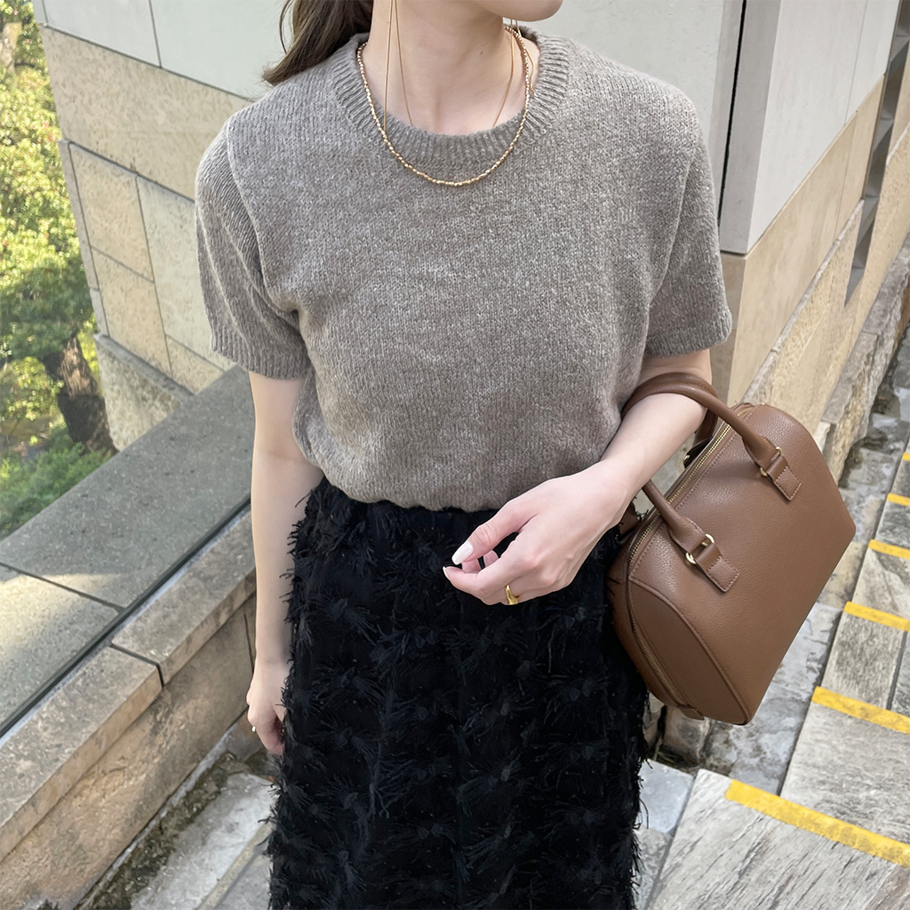 ハーフスリーブニット