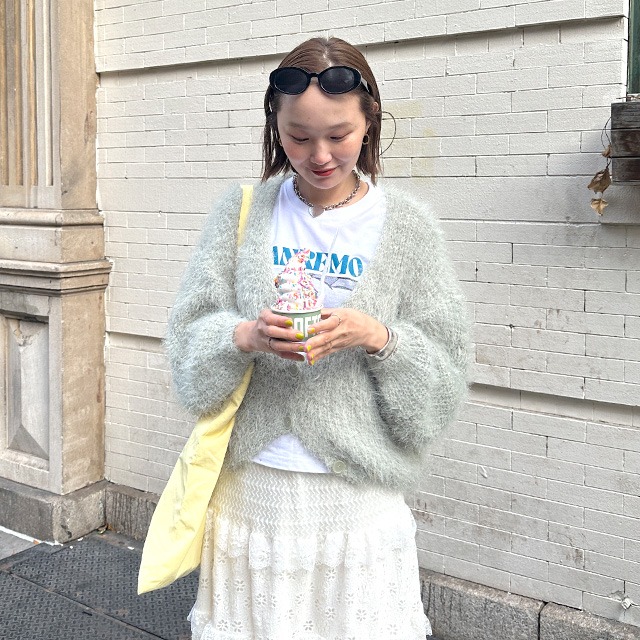 Vネックカーディガン