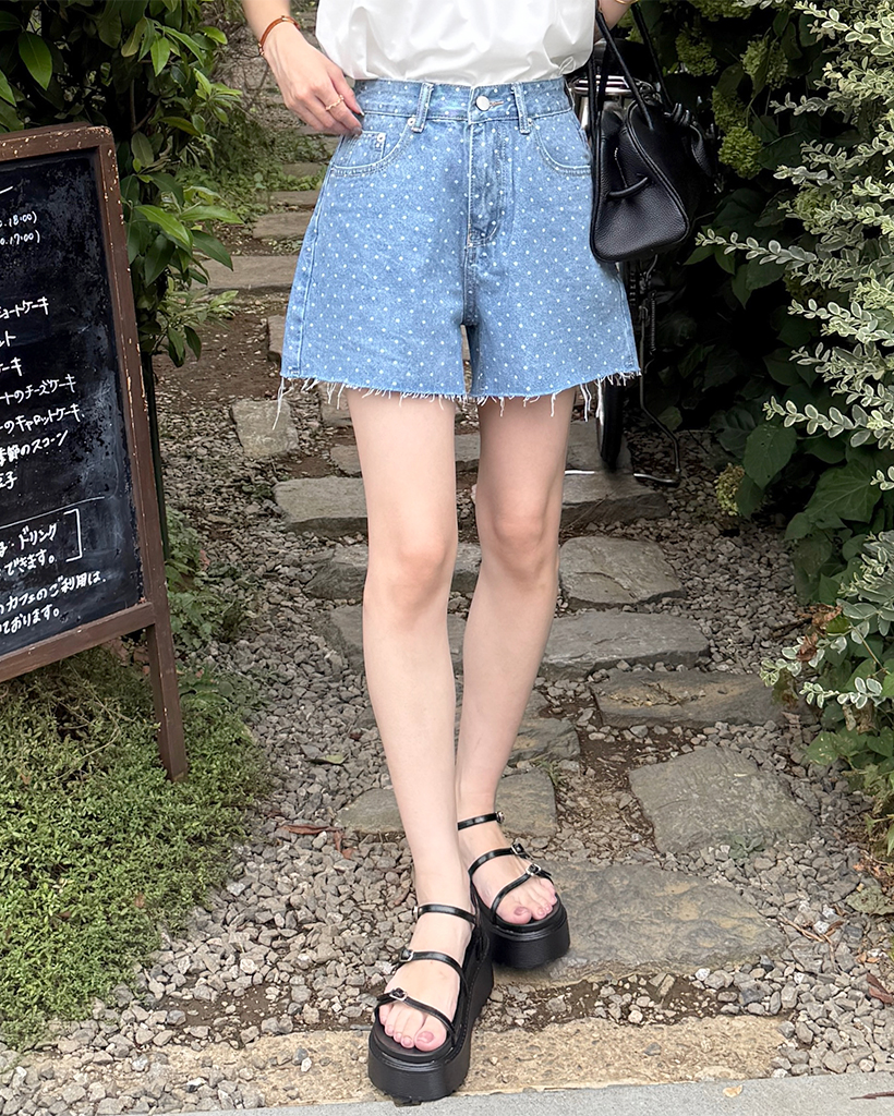 nine　スタッズ　ショートパンツ VQ ジーンズ デニム デニムパンツ Studded denim shorts