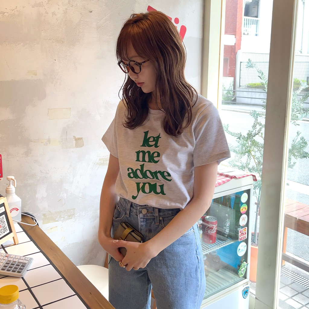 adoreレタリングTシャツ | ファッション通販サイト NUGU