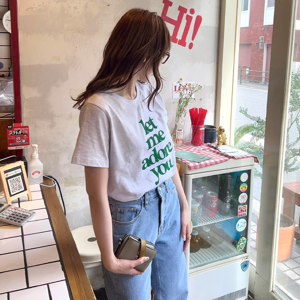 adoreレタリングTシャツ | ファッション通販サイト NUGU