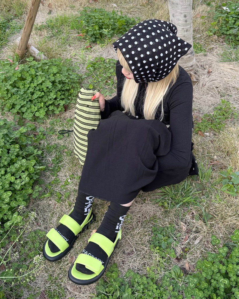 MANA カラーベルクロサンダル 37ブラック 楽天市場】mana（カラー