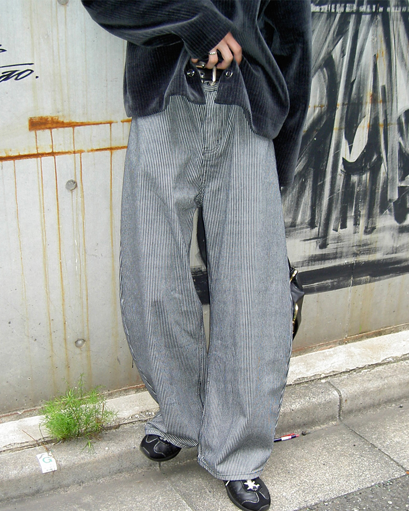 ストライプパターンカーブデニムパンツ | ファッション通販サイト NUGU