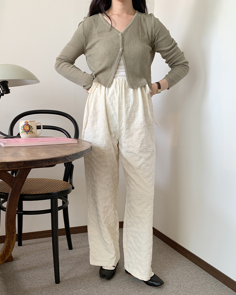 エンボスフラワーストラップバンディングパンツ | ファッション