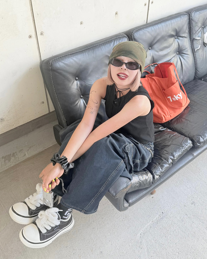 キャピタルレタリングカラフルショルダーバッグ | ファッション通販