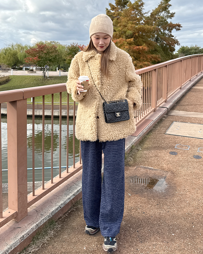 nugu Vネックボアジャケット BLACK beige nugu Vネックボアジャケット BLACK beige Vネックボアジャケット