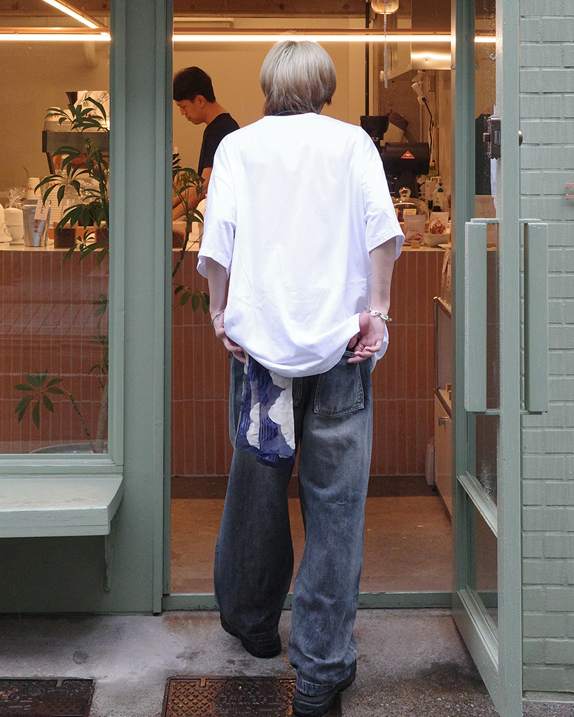 regleam カーブワイドデニム新品未使用（Mサイズ） エンボスカーブデニム｜EMBOSS CURVE DENIMの通販｜regleam