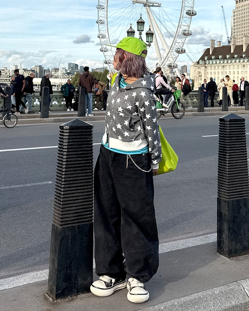 PLEATS PLEASE オリーブ色ジップアップジャケット メンズ – Page 3 – isseymiyake.com