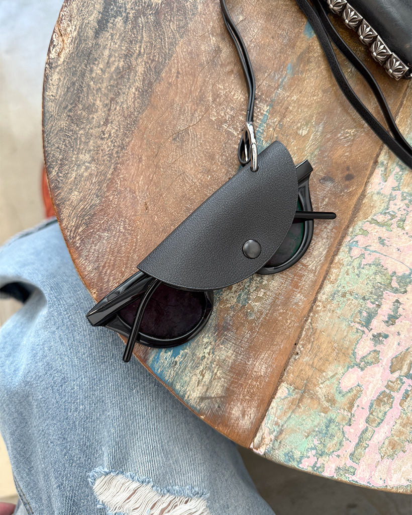 ハンドメイド メガネホルダー￼￼￼￼￼￼￼￼ コットン糸の メガネホルダー 1個 ハンドメイド 眼鏡 眼鏡