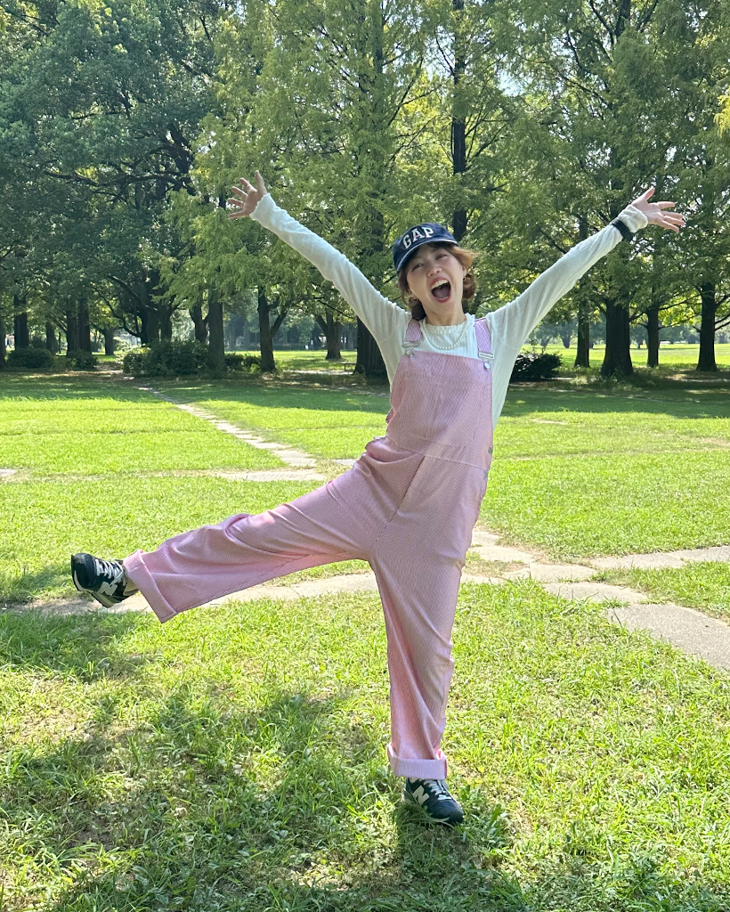 ストライプ オーバーオール レディース ラベルポイント付きストライプオーバーオール | ファッション