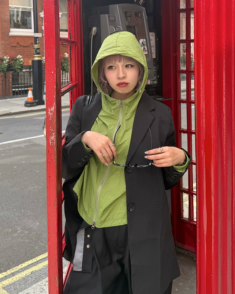 カラフルフードウィンドブレーカー | ファッション通販サイト NUGU