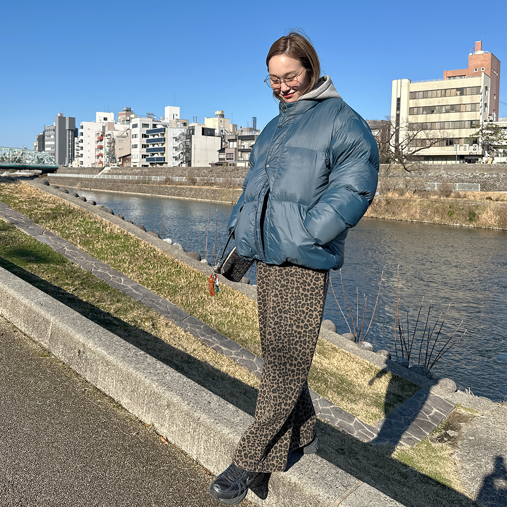 ワイドフィットレオパード柄パンツ | ファッション通販サイト NUGU