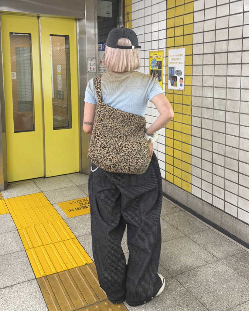 タイダイスタッズクロップドTシャツ | ファッション通販サイト NUGU