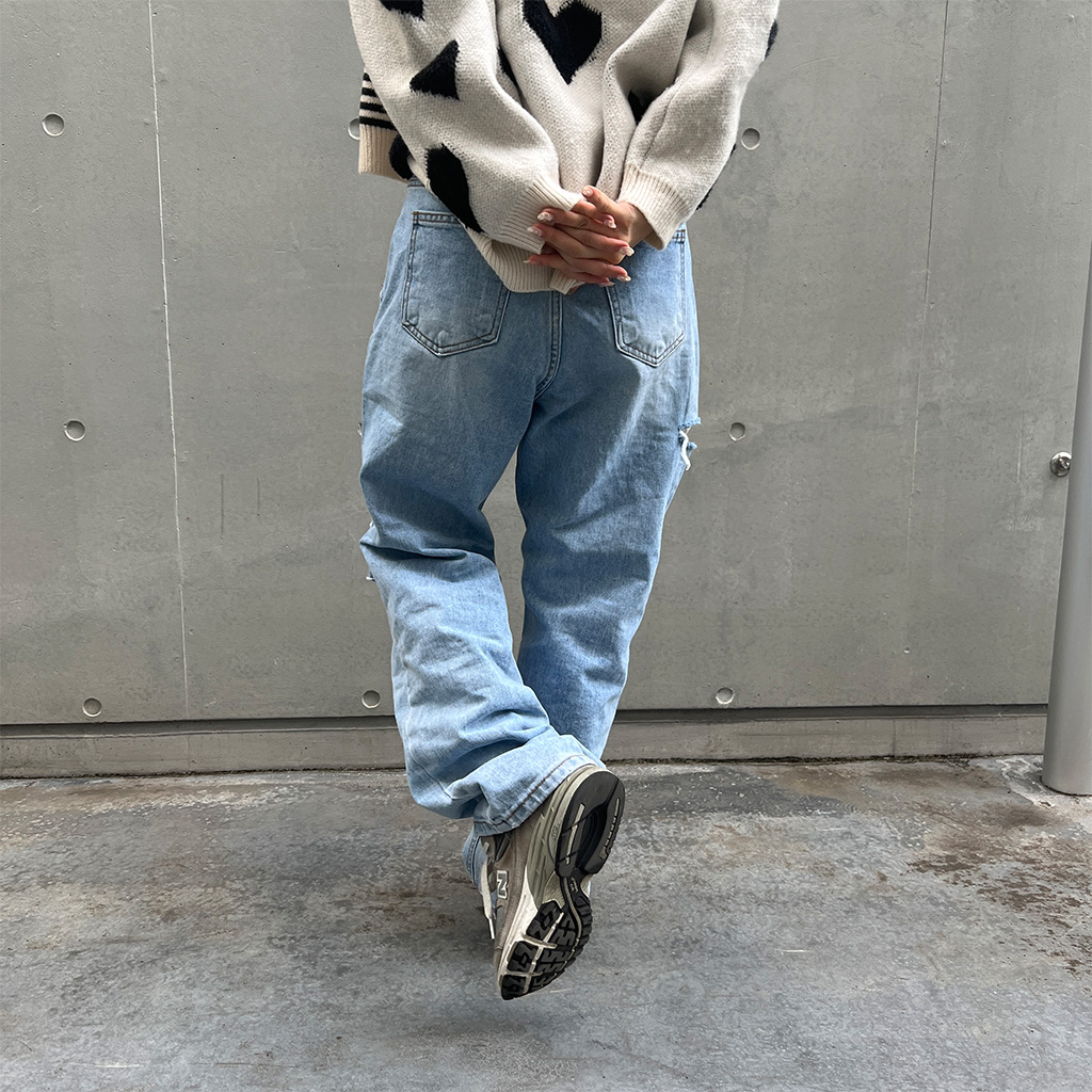 【BLACKUP】ブノンダメージワイドデニムパンツ BLACKUP｜ブラックアップのデニムパンツ（ワイド・ルーズ）通販