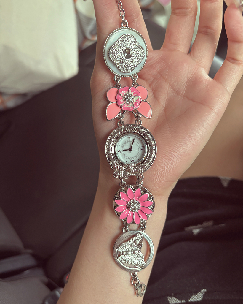 ピンクフラワーアンティークラウンドハンドウォッチ