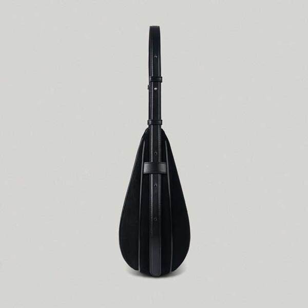 FOLNUA OVAL BAG BLACK - SUEDE | ファッション通販サイト NUGU