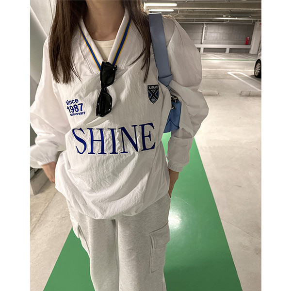 NUGU linenne crewVネックスウェット シャカシャカナイロンVネックスウェットシャツ | ファッション